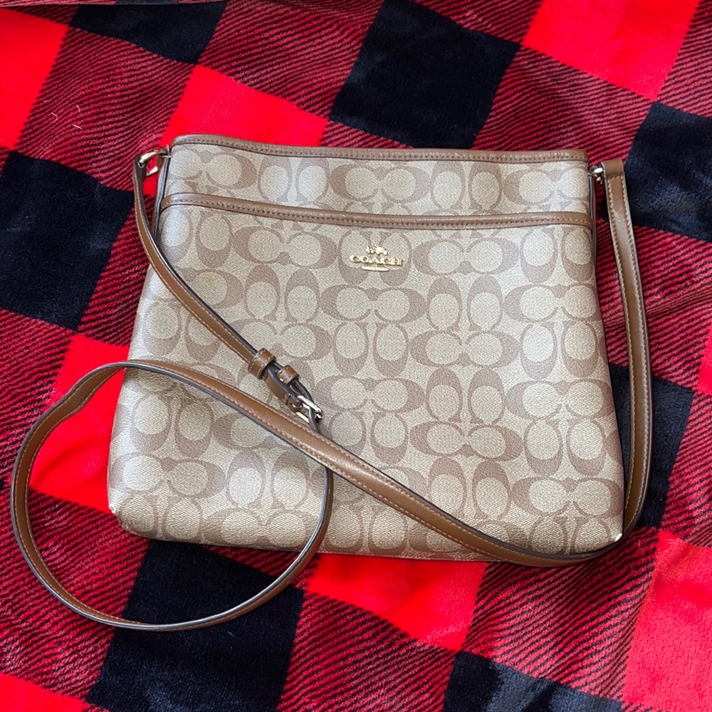 Khaki coach crossbody purse